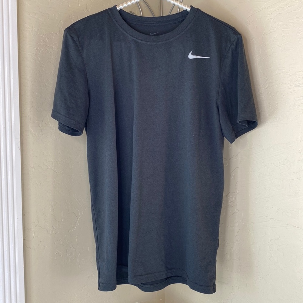 The Nike Tee